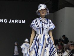 10 Koleksi Benang Jarum di JFW 2025, Busana Tabrak Motif Estetik