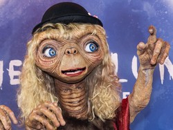 Foto Heidi Klum Jadi Alien, Transformasinya Spektakuler Sampai Tak Dikenali