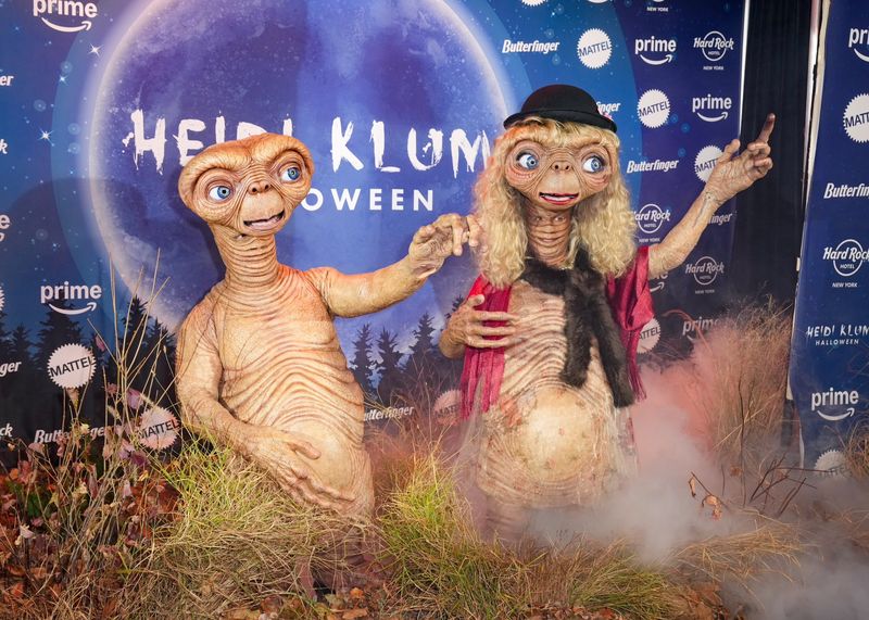 Kostum Halloween Heidi Klum dan suaminya Tom Kaulitz