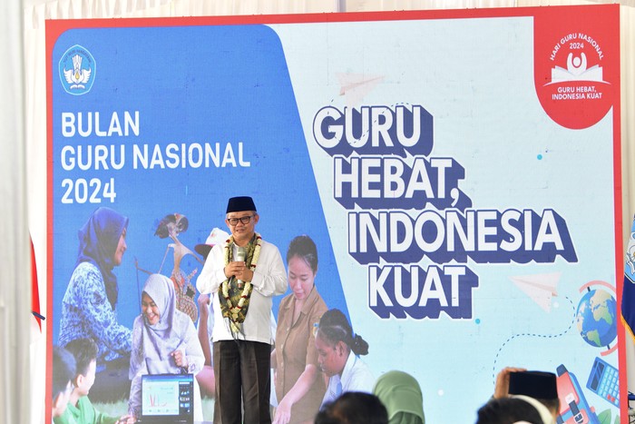 Mendikdasmen Abdul Muti meresmikan Bulan Guru Nasional 2024