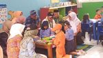 Potret Kunker Perdana! Mendikdasmen Muti Sapa Siswa TK Angkasa Lanud Palembang