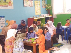 Matematika Bakal Dikenalkan Sejak TK, Mendikdasmen Contohkan Metodenya Langsung