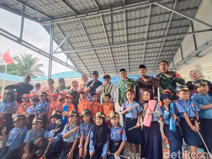 Mendikdasmen Mu'ti kunker perdana di Palembang