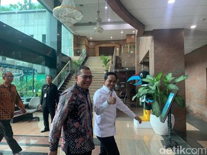 Menhut Raja Juli Bertemu BPKP, Bahas Penertiban Kebun Sawit Ilegal
