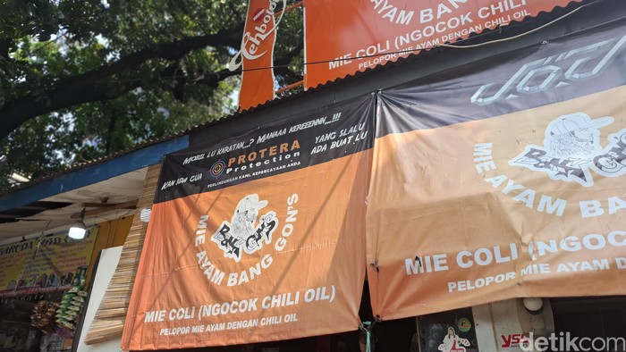 Mie Ayam Coli Tamatan SD Sukses Jadi Pelopor Mie Ayam Coli yang Unik