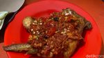 Unik! Nasi Bebek Madura Ini Disajikan Pakai Wijen Tumbuk yang Gurih