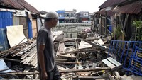 Pemerintah Kota Samarinda akan melakukan pembebasan lahan sekitar 42 bangunan rumah di bantaran sungai tersebut. Pemilik akan mendapatkan kompensasi atas pembongkaran rumah tersebut.