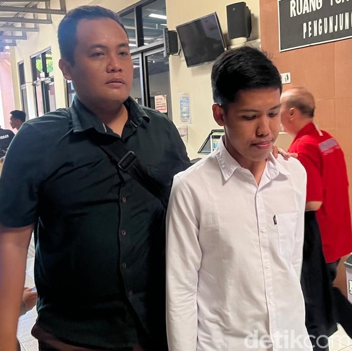 Penipu Berkedok Rekrutmen Buruh Pabrik Kertas Dituntut 2,5 Tahun Bui