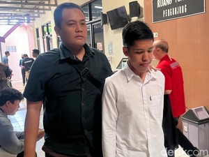 Penipu Berkedok Rekrutmen Buruh Pabrik Kertas Dituntut 2,5 Tahun Bui