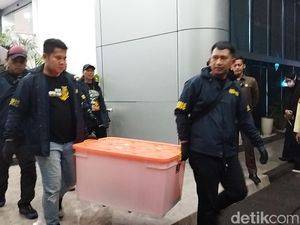 Polisi Geledah 3 Lantai Gedung Komdigi, Sita Laptop Tersangka Buka Akses Judol