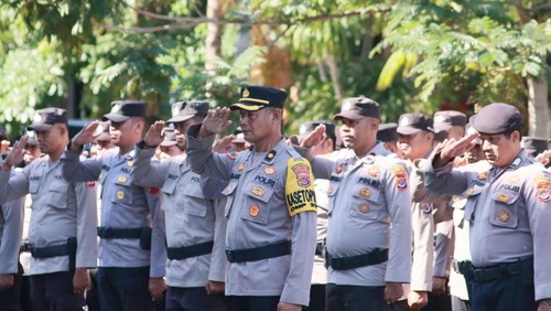 Polres Manggarai Barat menggelar apel siaga pengaman penahbisan Uskup perdana Labuan Bajo Mgr Maksimus Regus. (Foto: Dok. Humas Polres Manggarai Barat)