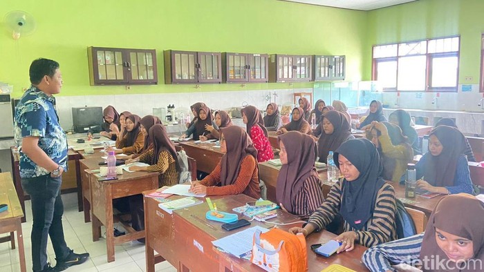 Polres Trenggalek sosialisasi bahaya judi online ke sekolah-sekolah