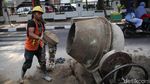 Progres Terkini Perbaikan Turap Kali di Utan Kayu Jaktim