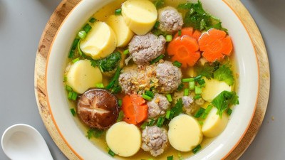 Resep Sup yang Gurih Hangat Bisa Jadi Menu Makan Siang