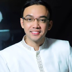 Sandy Tumiwa Minta Maaf Usai Disomasi Tessa Kaunang soal Foto Editan AI