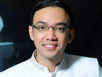 Sandy Tumiwa Akhirnya Hapus Foto Editan Bareng Tessa Kaunang dan Minta Maaf