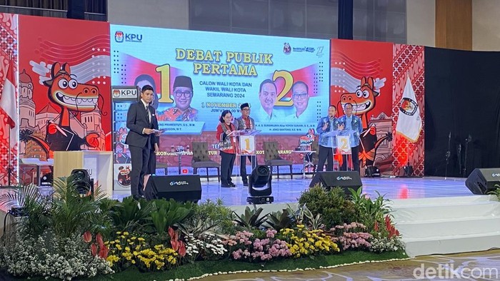 Suasana debat Pilwalkot Semarang, Jumat (1/11/2024).