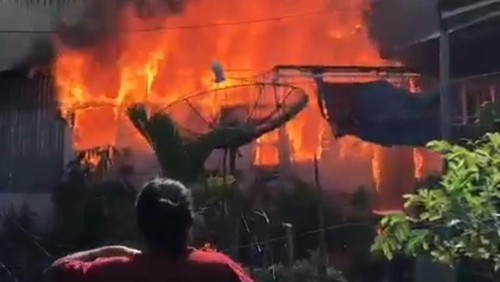Tiga rumah di Alor, Nusa Tenggara Timur, terbakar setelah istri bakar suami.