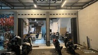 Spot depan kedai kopi kongsi