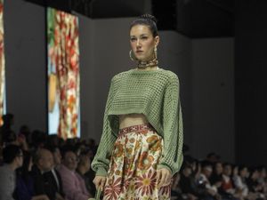 Infusi Corak Dayak di Votum Heritage dari Cristina Panarese-Sebastian Gunawan