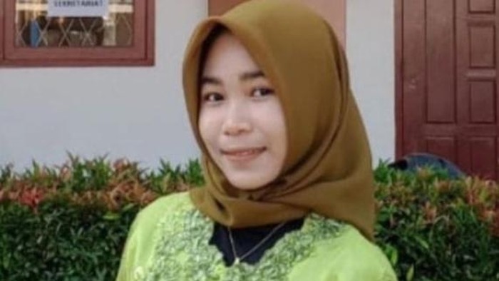Anggun Septiana (16) dilaporkan hilang, sempat terlihat dijemput mobil tak dikenal.
