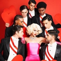 Anya Geraldine kembali mencuri atensi melalui tampilannya saat merayakan Halloween 2024. Setelah sebelumnya Anya berhasil tampil seksi menirukan gaya karakter Chun Li dari Street Fighter, kini wanita 28 tahun itu kembali membagikan potretnya cosplay menjadi Marilyn Monroe untuk rayakan Halloween 2024. Foto: Instagram/@anyageraldine