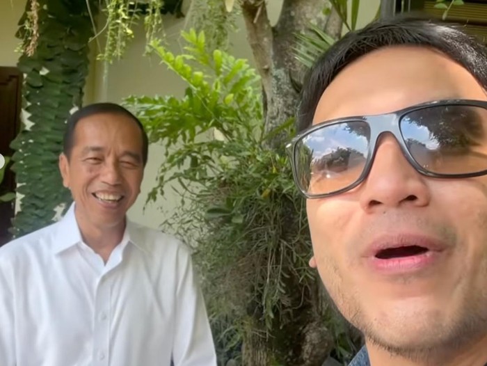 Desta saat kunjungan ke rumah Jokowi.