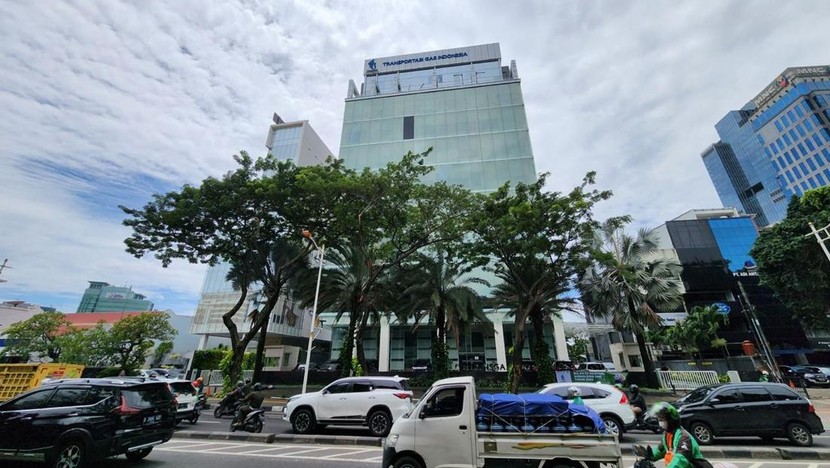 Gedung Perkantoran Graha Makmur di Kebon Sirih, Jakarta Pusat