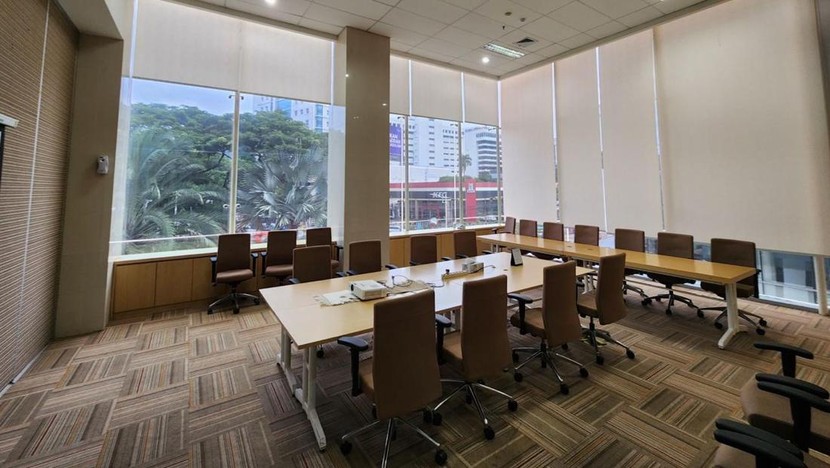 Gedung Perkantoran Graha Makmur di Kebon Sirih, Jakarta Pusat