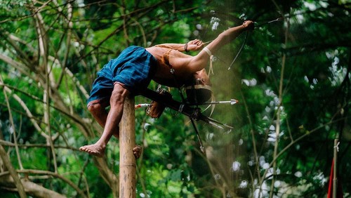 Sanggar Bliran Sina Watublapi mempertunjukkan karya bertajuk “Gelar Budaya Bliran Sina Watublapi”. Mereka menampilkan semua ragam warisan budaya Suku Krowe.