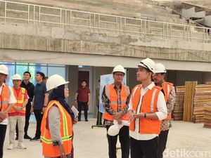 Dikunjungi Gibran, Pemkot Solo Minta Tambahan Anggaran Proyek GOR Manahan
