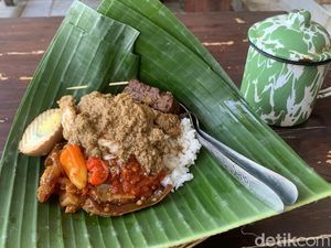 Bu Retno Obati Kangen Penikmat Gudeg Jogja Saat di Bali