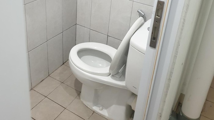 Kamar Mandi Rusun Pasar Rumput