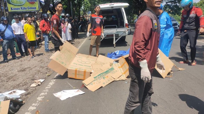 Kecelakaan maut di Jalan Raya Bandung, Kecamatan Karangtengah, Cianjur, Sabtu (2/11/2024).