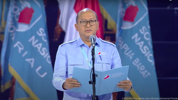 Ketua Umum Gerakan Solidaritas Nasional (GSN) Rosan Roeslani berbicara tentang pesan-pesan yang dibawa Presiden Prabowo Subianto saat acara deklarasi GSN. (YouTube Setpres)