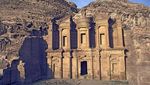 Petra, Kota Kuno di Yordania yang Menjadi Saksi Sejarah Hancurnya Kaum Tsamud