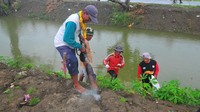 Kegiatan oleh TNI dan Polri bersama petani hingga relawan tersebut bertujuan untuk mengendalikan hama tikus sekaligus upaya meningkatkan produktivitas tanaman padi.