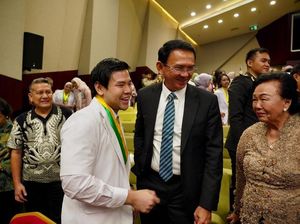 Alasan Nicholas Sean Pilih Ajak Ahok saat Pembacaan Sumpah Dokter