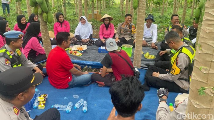 Polres Pasuruan Kota kenalkan program Si Boni ke para petani