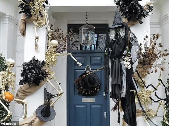 Rumah dengan konsep Halloween.