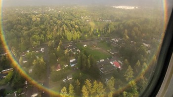 Circular Rainbow karya Peter Reinold dari Amerika Serikat terpilih sebagai juara ketiga kategori Smartphone dengan foto yang memperlihatkan lingkaran pelangi di atas langit Seattle, AS. Foto: Peter Reinold/Weather Photographer of the Year 2024