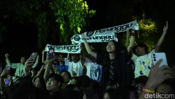 Aksi Perunggu Nyalakan Semangat Panggung Studentnite