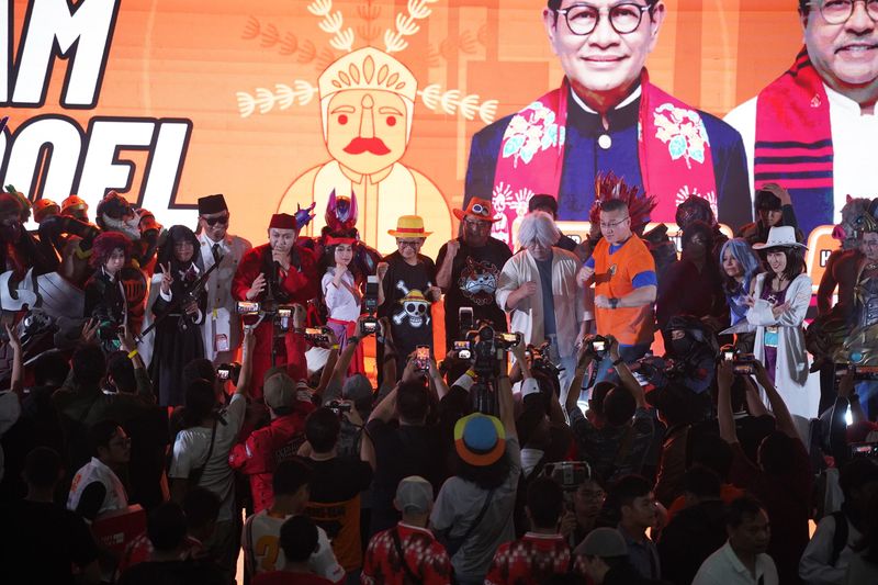 Cagub Pramono Anung Cosplay Menjadi Luffy One Piece Di Acara Jakarta Kostum Festival.