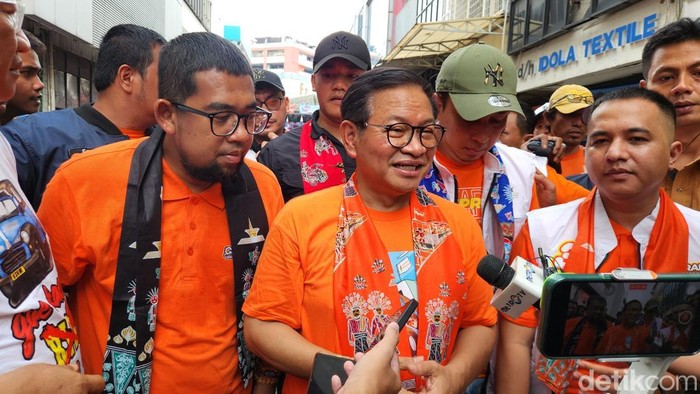 Calon gubernur DKI Jakarta nomor urut 3, Pramono Anung di Tanah Abang. (Adrial/detikcom)