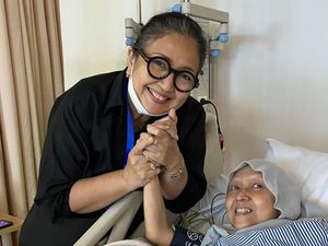 Kata Sahabat soal Meninggalnya Dina Mariana