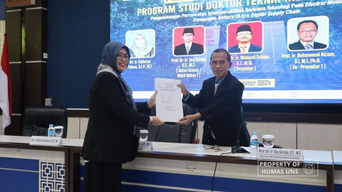 Dr Fakhrina, Bebas Ujian Terbuka Promosi Doktor dan Lulus IPK 4,00