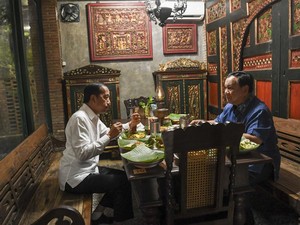 5 Fakta Prabowo dan Jokowi Makan Malam Berdua di Solo