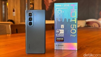 Infinix Hot 50 Pro+ menyuguhkan Infinix AI dengan fitur-fitur seperti AI Cutouts yang bisa memisahkan objek dari latar belakangnya untuk diubah menjadi stiker, AI Wallpaper yang bisa mengubah foto menjadi gambar kartun, asisten AI Folax, hingga AI yang bisa merangkum dan membantu menulis Foto: Adi Fida Rahman/detikINET