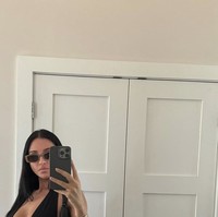 Gugatan terbaru ini sebenarnya merupakan kelanjutan dari klaim yang diajukan Pisciotta pada Juni lalu. Pada saat itu, ia menuduh Kanye atas pelecehan seksual, pemecatan yang tidak adil, pelanggaran kontrak, hingga penipuan dan tidak dibayarnya upah. Tuduhan ini menjadi semakin serius setelah Pisciotta menyebutkan adanya penyalahgunaan narkoba untuk melemahkan kondisinya. Foto: dok. Instagram @laurenpisciotta