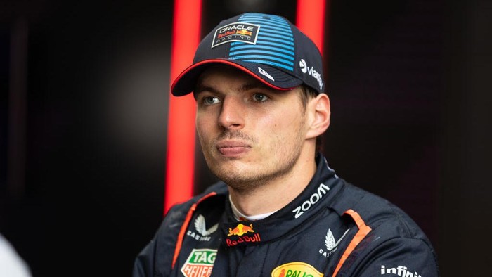 SAO PAULO, BRAZIL - NOVEMBER 02: Max Verstappen of Oracle Red Bull Racing answers questions in the Press Conference after the Sprint Race ahead of the F1 Grand Prix of Brazil at Autodromo Jose Carlos Pace on November 02, 2024 in Sao Paulo, Brazil. (Photo by Ruano Carneiro/Getty Images)